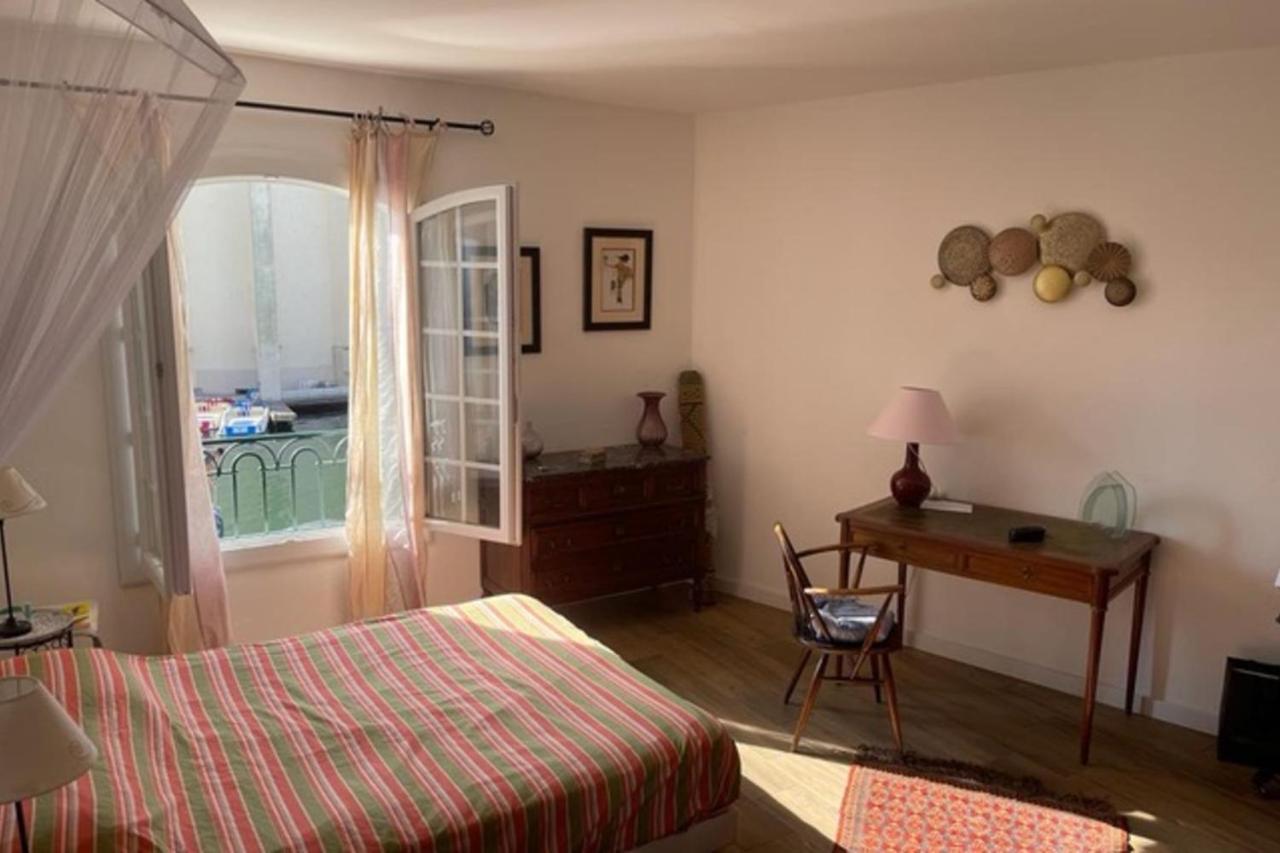 Charming Apartment Overlooking The Lake City Гримо Екстериор снимка